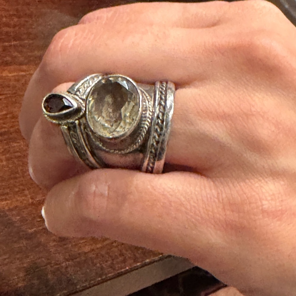 Darla Nordstrom Heavy Sterling Silver White Topaz and Garnet Ring Size 7.5